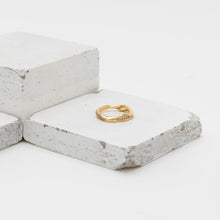 Load image into Gallery viewer, CARTE RING - 18k Gold & Cognac Diamonds