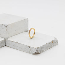 Load image into Gallery viewer, DERRE RING - 18k Gold & Cognac Diamonds