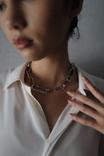 Load image into Gallery viewer, VRINDE NECKLACE - Oxidised Silver