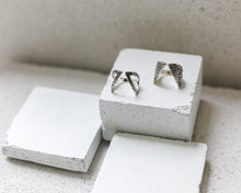 Load image into Gallery viewer, c/o CLAAVI RING - Textured Silver