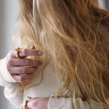 Load image into Gallery viewer, SOLMU RING - 14k Gold