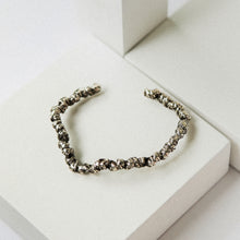 Load image into Gallery viewer, SOLMU CUFF - Oxidised Silver