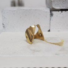 Load image into Gallery viewer, CLAAVI RING - 14k Gold