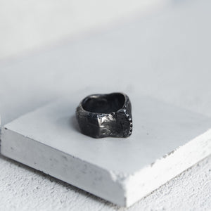 Men's Eklim Ring - Black Sapphire