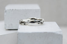 Load image into Gallery viewer, LUPE RING - Black Sapphires