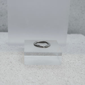 CARTE RING - Oxidised Silver & Grey Diamonds