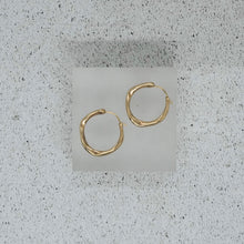Load image into Gallery viewer, CARTE HOOPS - 18k Gold
